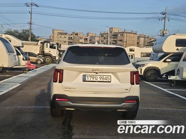 Kia Sorento 2023 — Фото 3/20