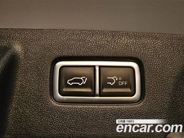 Kia Sorento 2023 — Фото 18/20