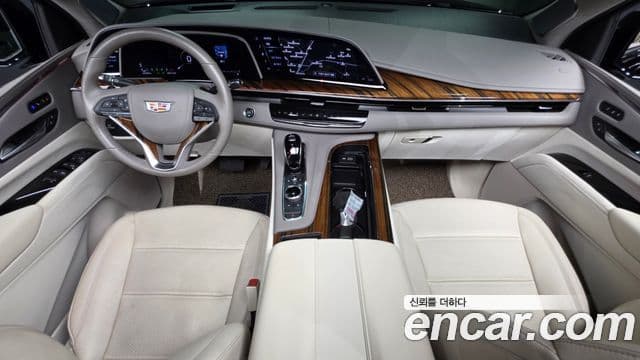 Cadillac Escalade 2023 — Фото 7/20
