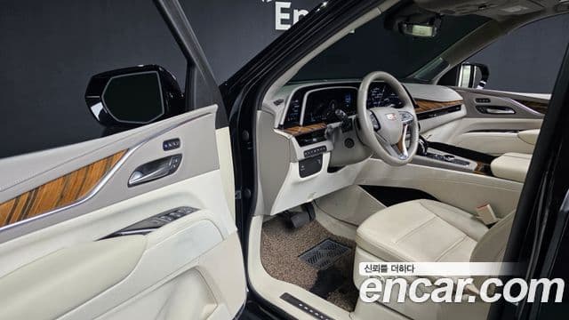 Cadillac Escalade 2023 — Фото 10/20