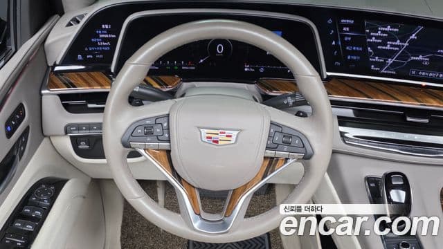Cadillac Escalade 2023 — Фото 13/20