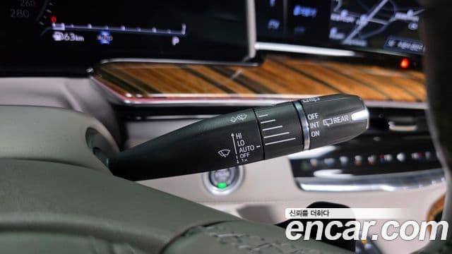 Cadillac Escalade 2023 — ფოტო 3/39