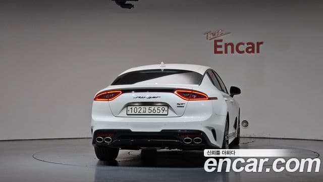 Kia Stinger 2020 — Фото 4/20