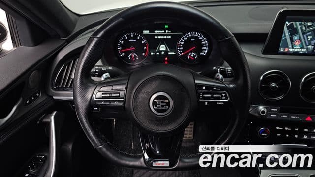 Kia Stinger 2020 — Фото 14/20