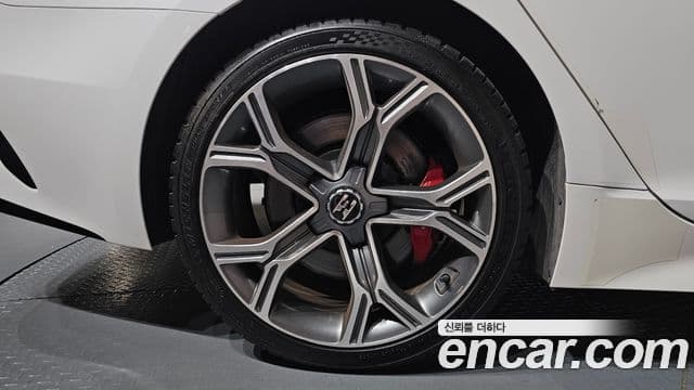 Kia Stinger 2020 — Şəkil 12/38