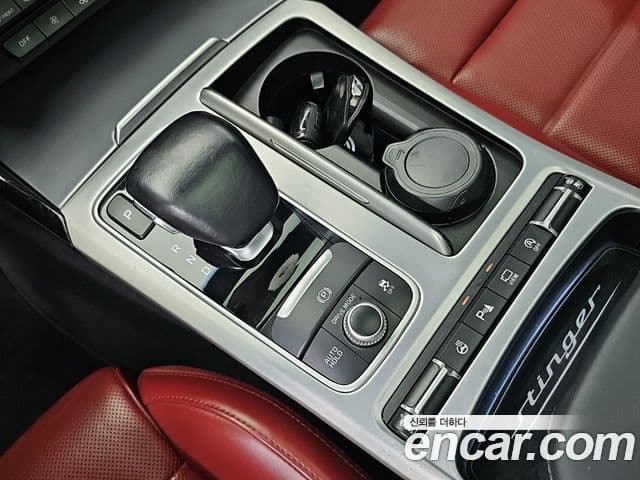 Kia Stinger 2019 — Фото 6/18