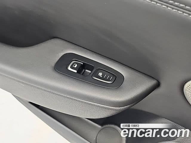 Kia Stinger 2019 — Фото 13/18