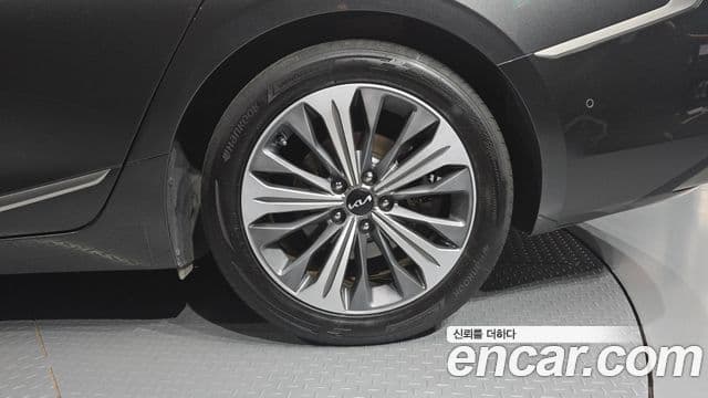 Kia K8 2021 — Şəkil 19/37