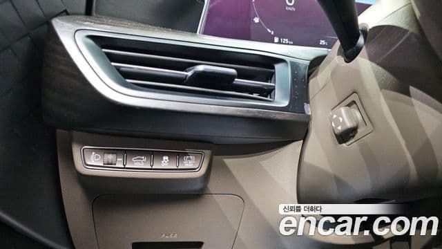Kia K8 2021 — Şəkil 12/37