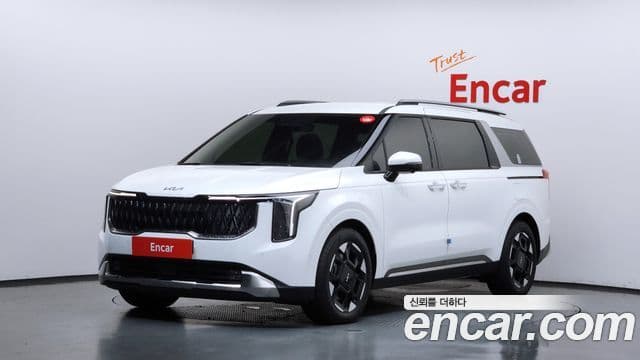 Kia Carnival 2025 — Фото 1/20