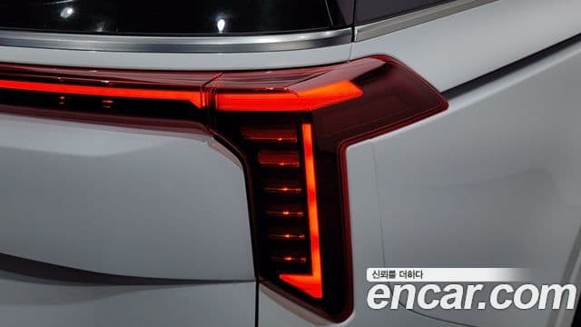 Kia Carnival 2025 — ფოტო 3/32