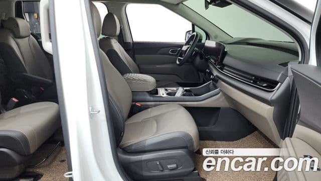 Kia Carnival 2025 — ფოტო 2/32