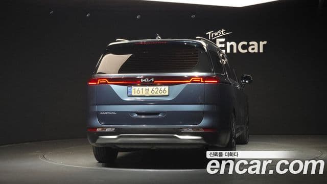 Kia Carnival 2021 — Фото 4/20