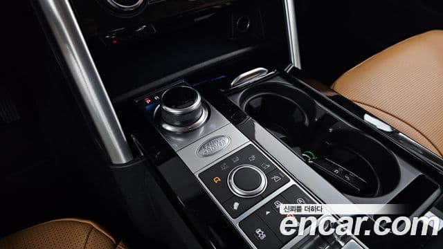 Land Rover Discovery 5 2020 — Фото 9/20