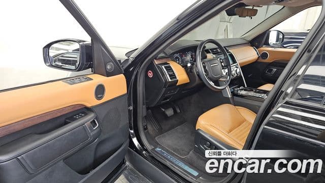 Land Rover Discovery 5 2020 — Фото 10/20