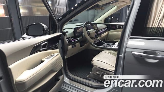 Kia Carnival 2025 — Şəkil 18/20