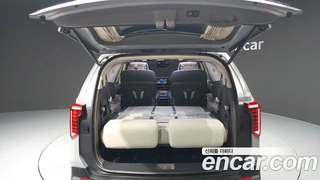 Kia Carnival 2025 — Şəkil 7/20