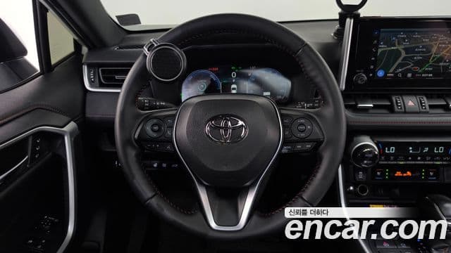 Toyota RAV4 2025 — Фото 14/20