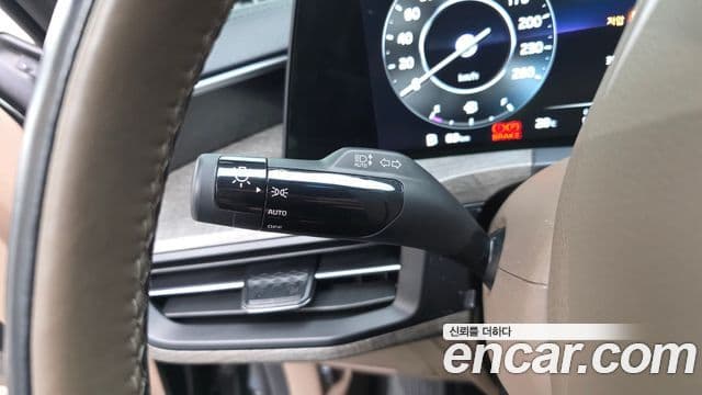 Kia K8 2022 — Photo 16/32