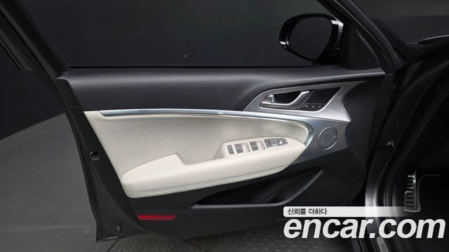 Genesis G70 2021 — Şəkil 35/37
