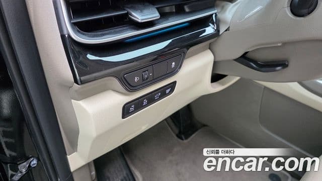 Kia Carnival 2024 — Фото 16/20