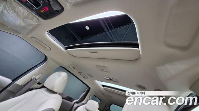 Kia Carnival 2024 — Şəkil 24/34
