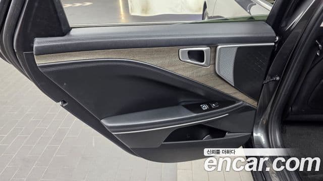 Kia K8 2021 — Photo 7/33
