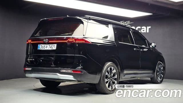 Kia Carnival 2020 — Фото 2/20