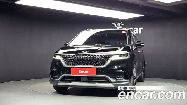 Kia Carnival 2020 — Фото 3/20