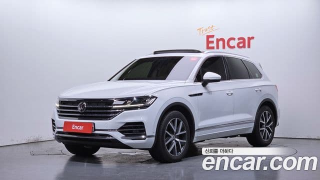 Volkswagen Touareg 2020 — Фото 1/20