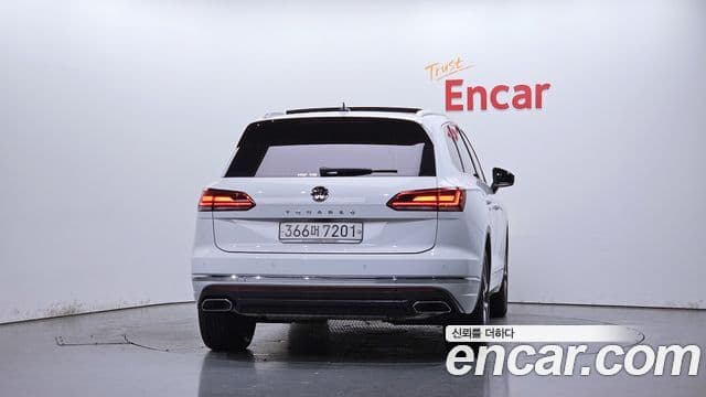 Volkswagen Touareg 2020 — Фото 4/20