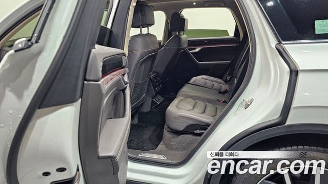 Volkswagen Touareg 2020 — Photo 14/30