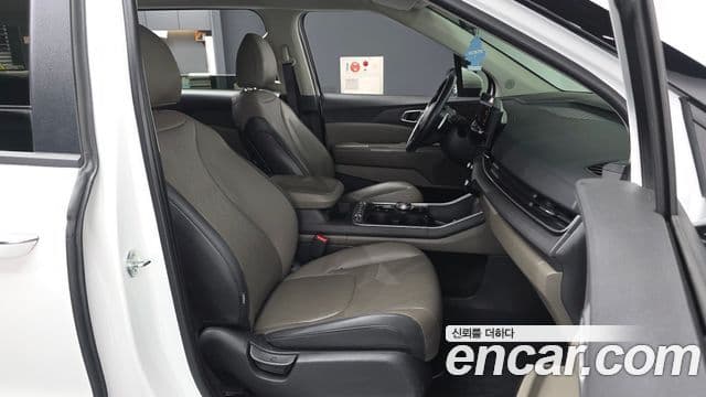 Kia Carnival 2024 — Фото 11/20