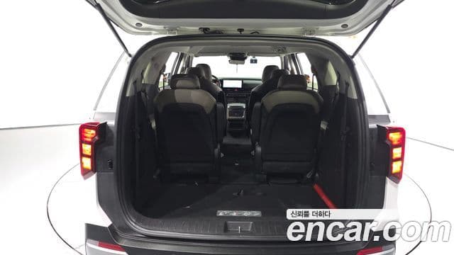 Kia Carnival 2024 — Фото 20/20