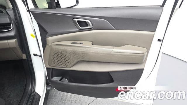 Kia Carnival 2024 — ფოტო 6/30