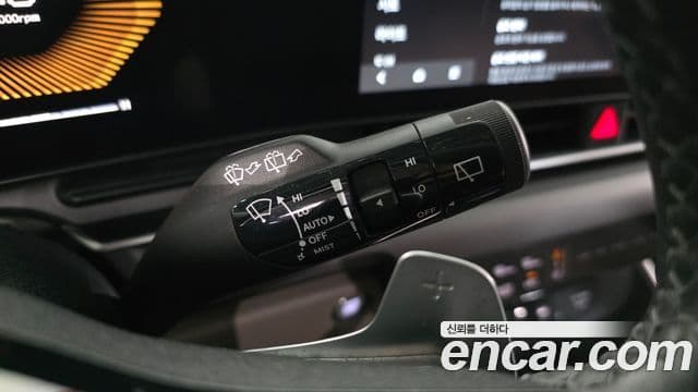 Kia Carnival 2024 — ფოტო 8/30