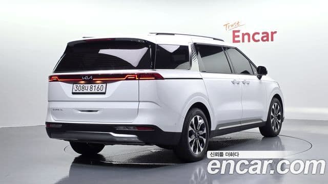 Kia Carnival 2022 — Фото 2/20