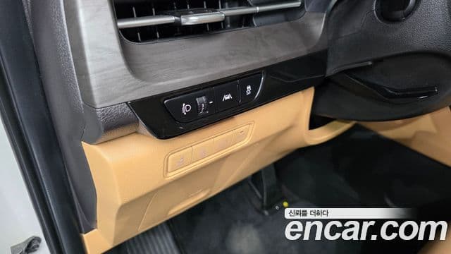 Kia Carnival 2022 — Фото 17/20
