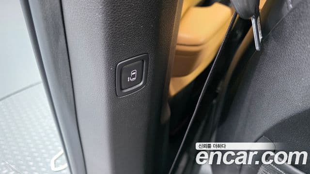 Kia Carnival 2022 — Photo 4/33