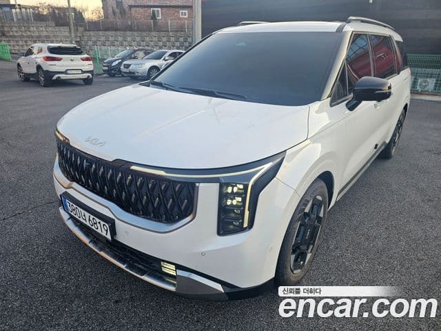 Kia Carnival 2024 — Фото 2/20