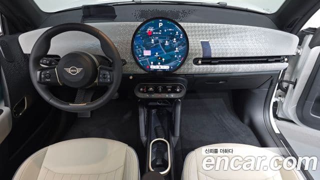 Mini Cooper Electric 2024 — Photo 19/34