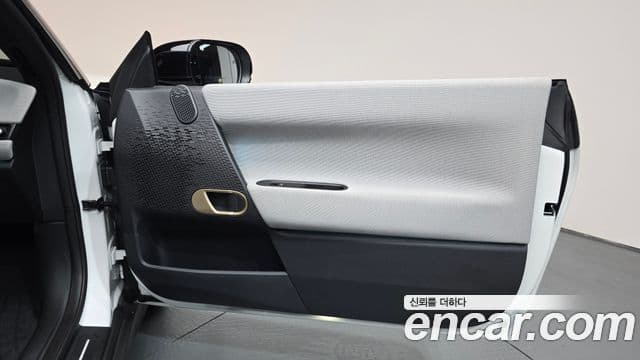 Mini Cooper Electric 2024 — Photo 21/34