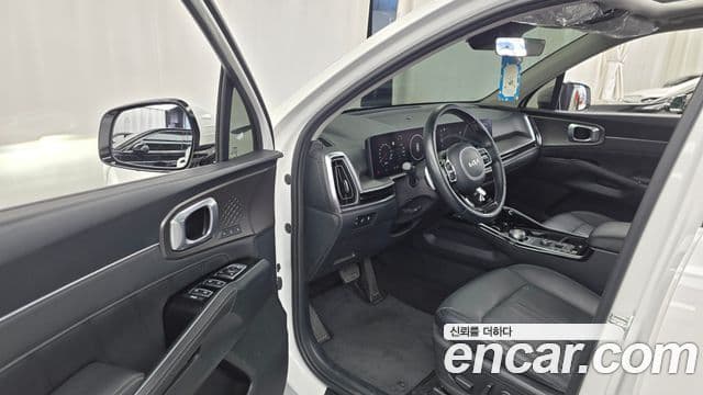 Kia Sorento 2023 — Фото 10/20