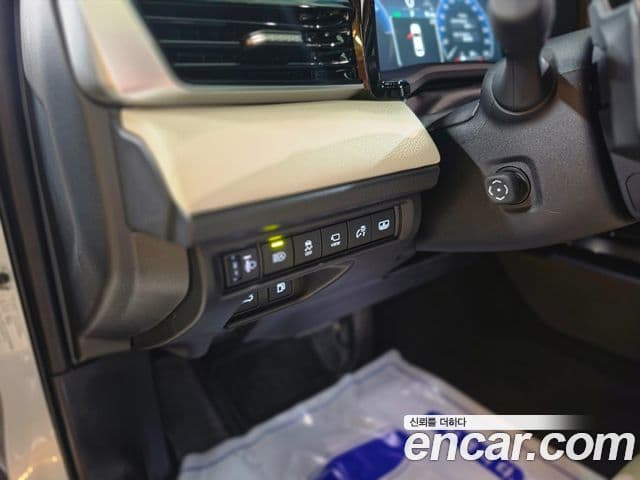 Toyota Camry 2025 — Photo 14/20