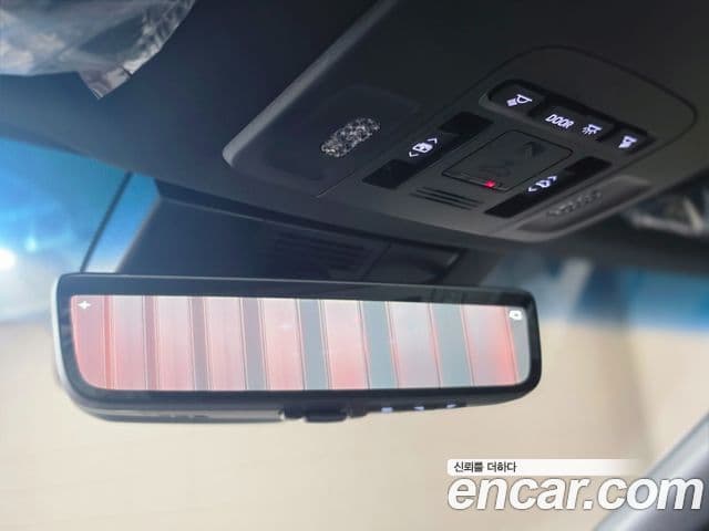 Toyota Camry 2025 — Photo 18/20