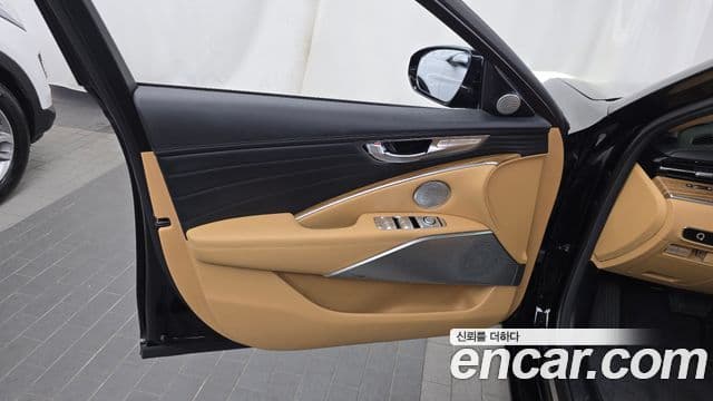 Kia The K9 2022 — Photo 15/36