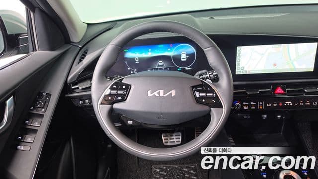Kia Niro 2024 — Фото 13/20