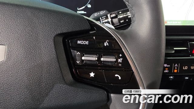 Kia Niro 2024 — ფოტო 15/36