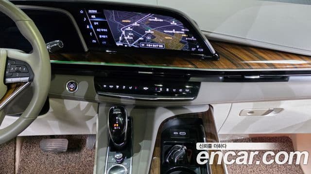 Cadillac Escalade 2021 — Фото 14/20