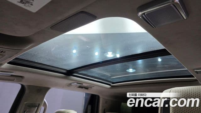 Cadillac Escalade 2021 — Фото 18/20